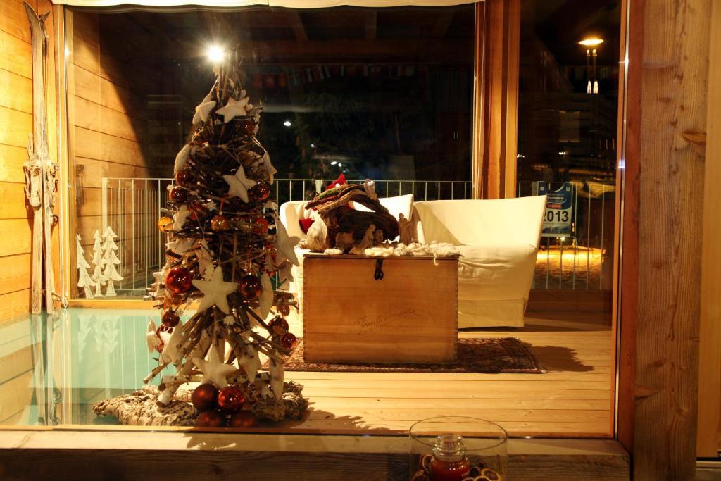 Baita Aurora Aparthotel เปรดัซโซ ภายนอก รูปภาพ
